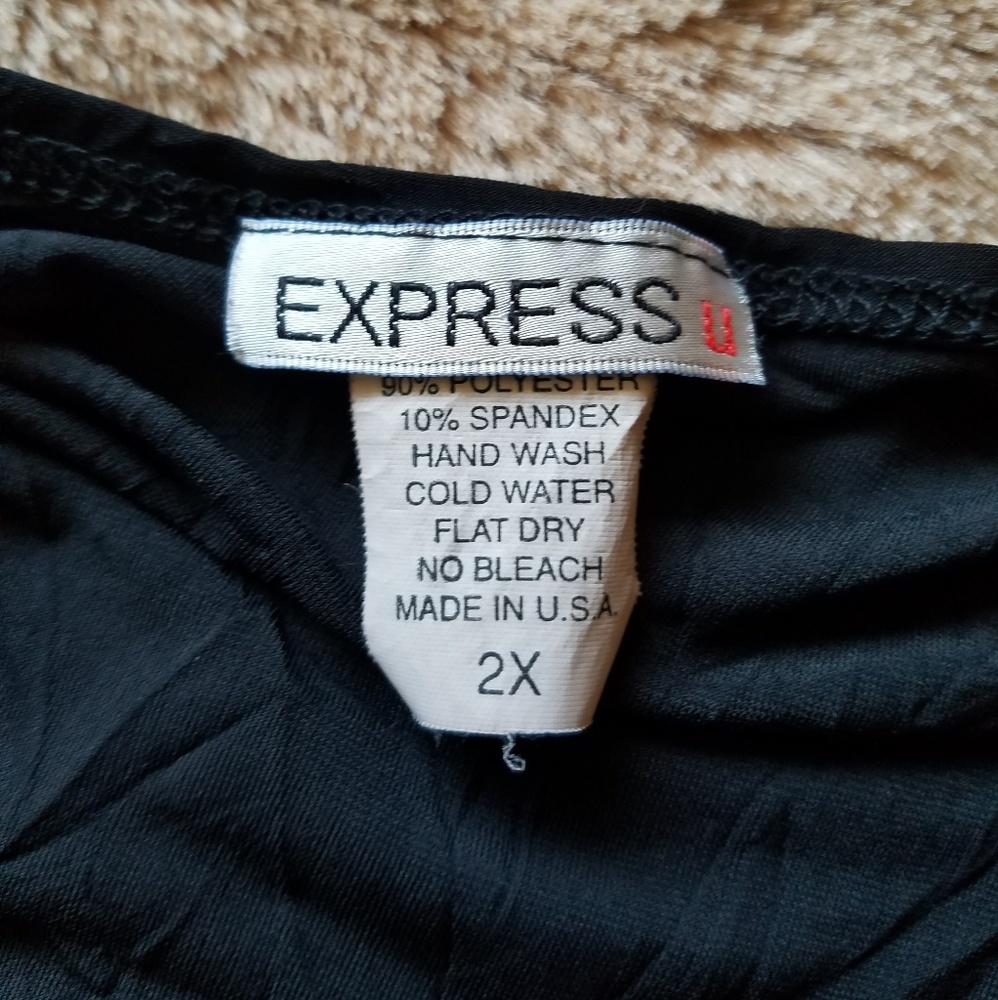 Snazzy 2X black top by Express U with metal embellishment - Picture 4 of 4